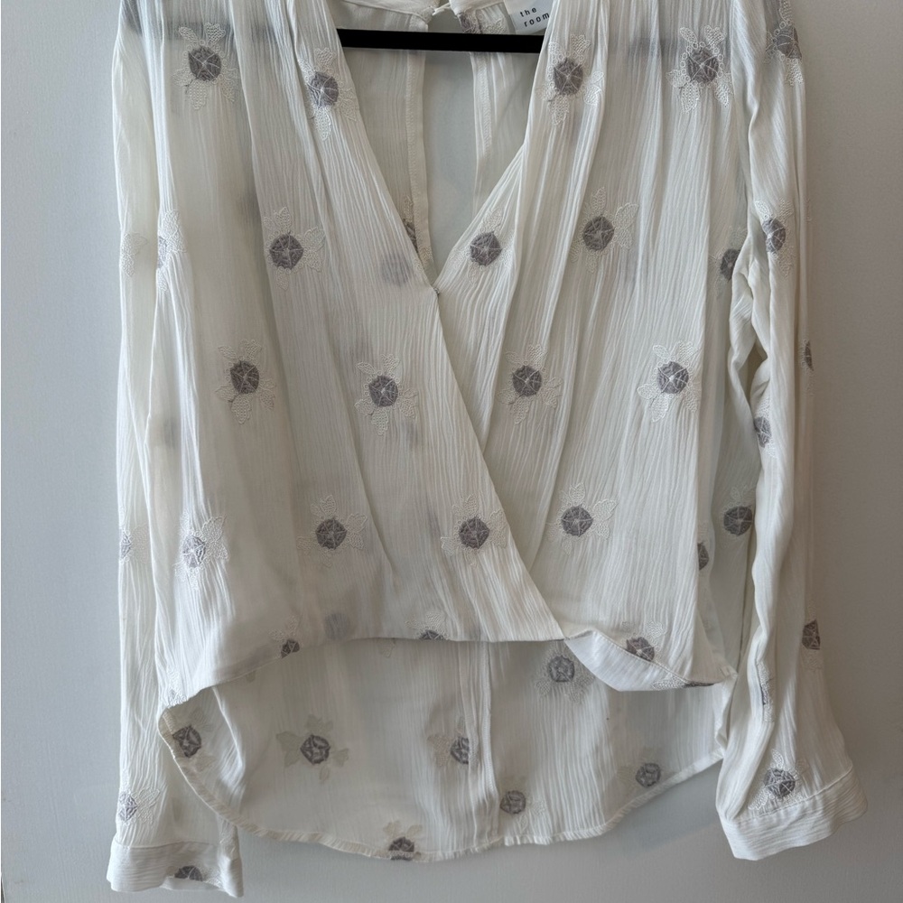 The Room Ivory and Charcoal Patterned Blouse